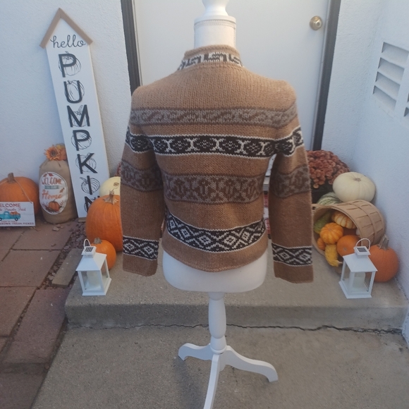 MaxMara Weekend camel wool alpaca crop sweater size Small. - Picture 2 of 4